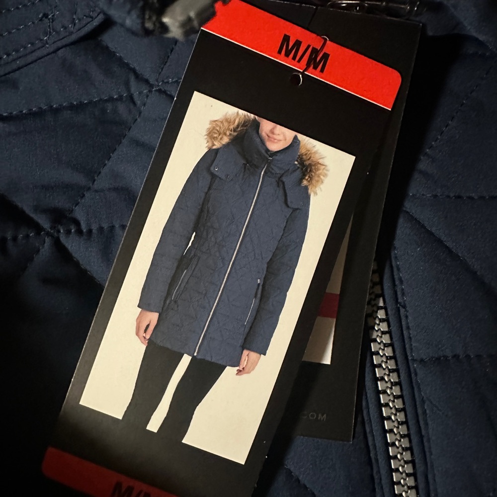 Women's Quilted Blue Jacket with Faux Fur Hood - Picture 4 of 5